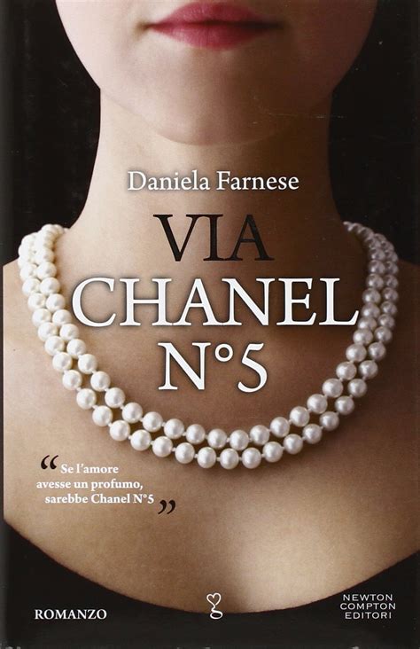 ‎Via Chanel n°5 by Daniela Farnese (audiobook) 